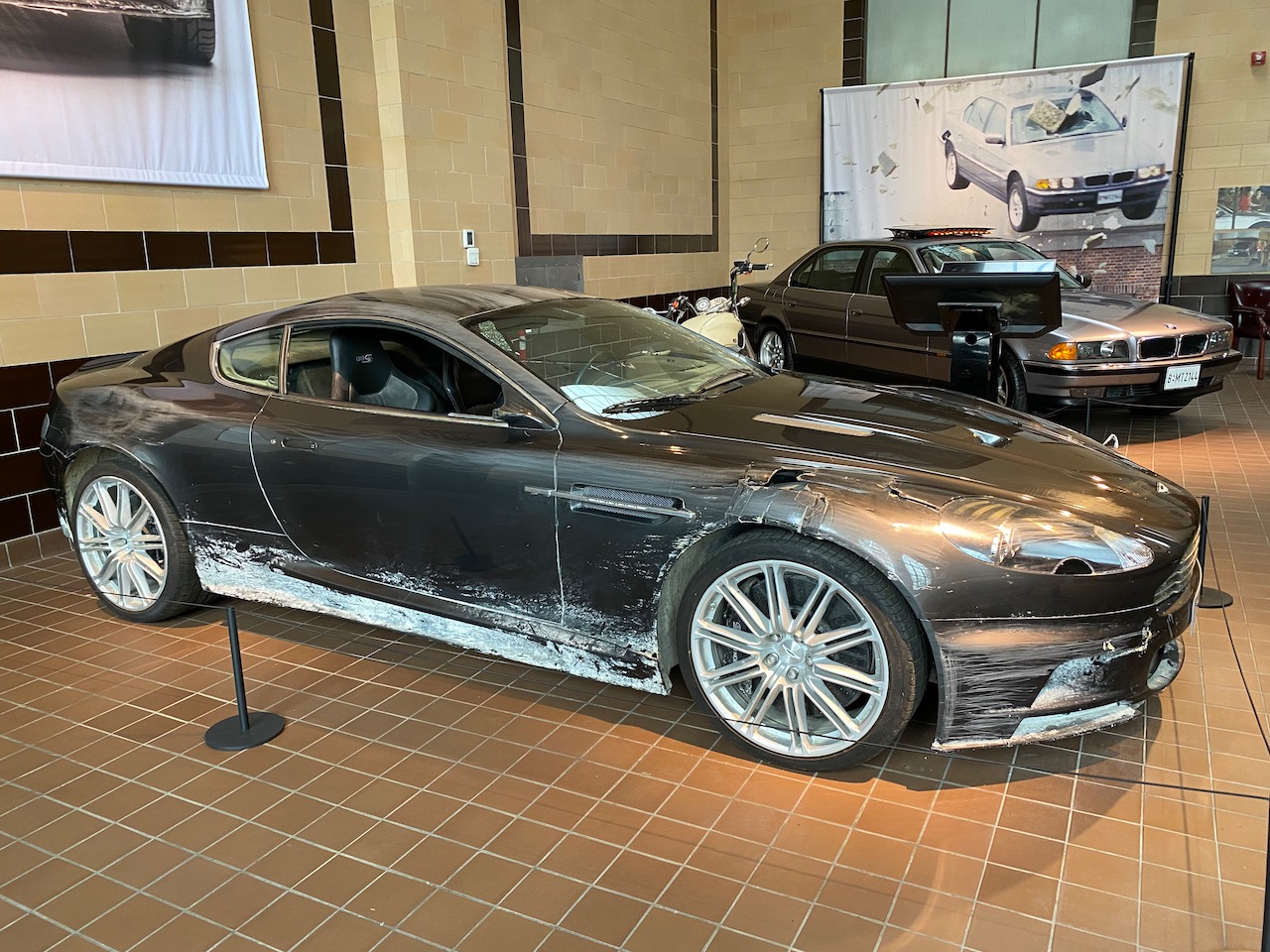 saratoga spa - 2006 aston martin dbs casino royale 05